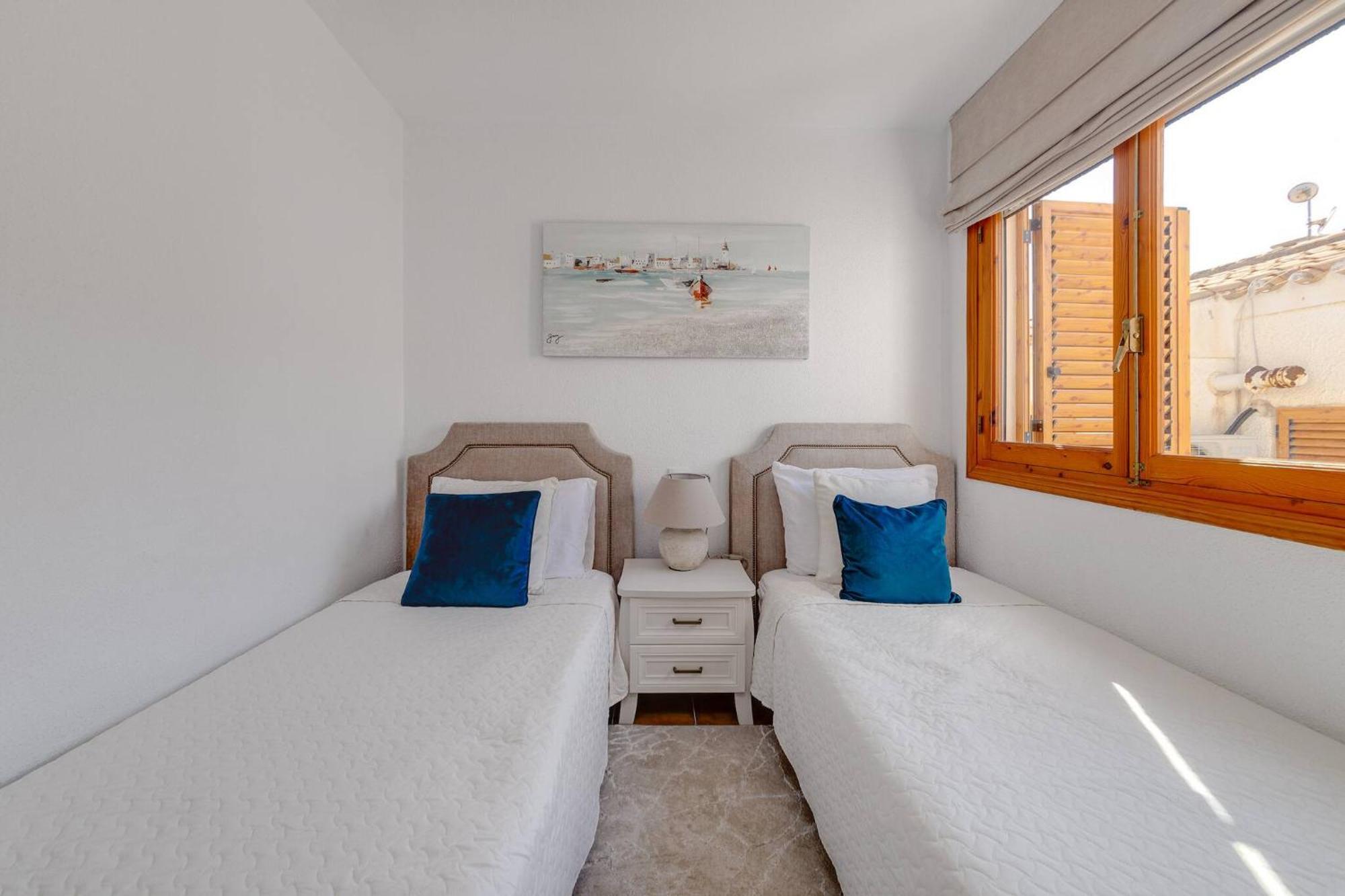Cb Living - 2 Bedroom Beach Condo, Playa Flamenca Ориуэла Экстерьер фото
