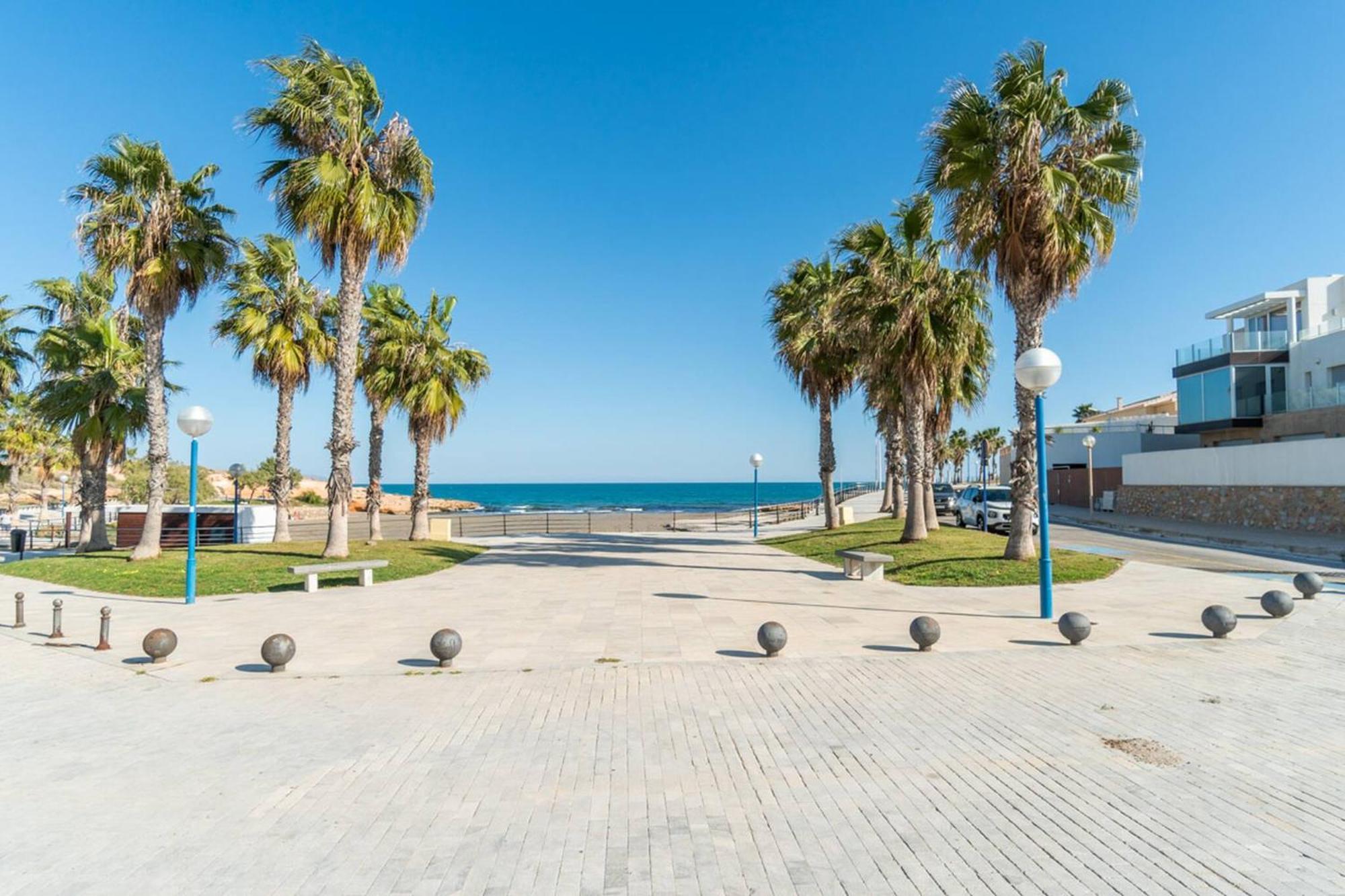 Cb Living - 2 Bedroom Beach Condo, Playa Flamenca Ориуэла Экстерьер фото